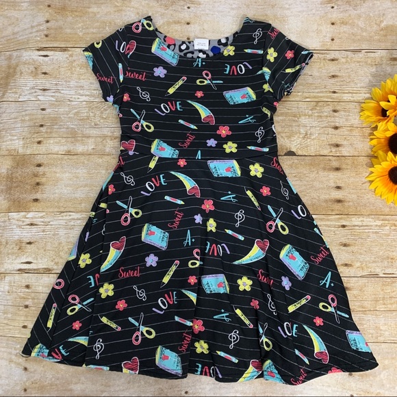 Girls Back To School Dress is reversible. Size 7 - Picture 10 of 16